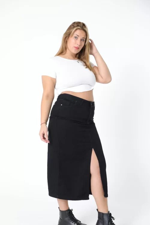 POLLERA CON TAJO NEGRA AZAMI rigida
