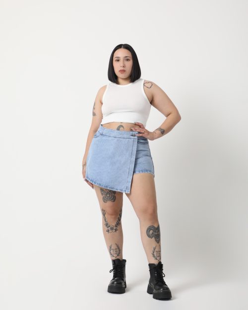 SHORT POLLERA CELESTE FRANZ rigido
